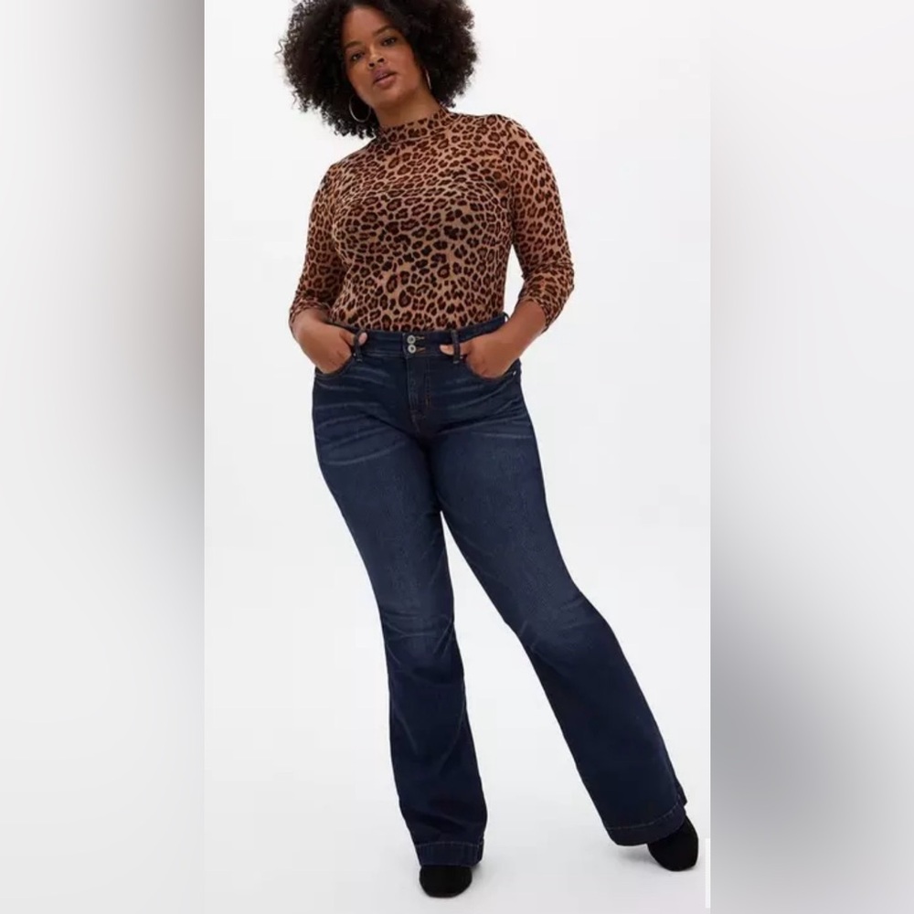 SOLD TORRID Timeless Chic Stretch High Rise Dark Indigo Luxe Slim Bootcut Jeans